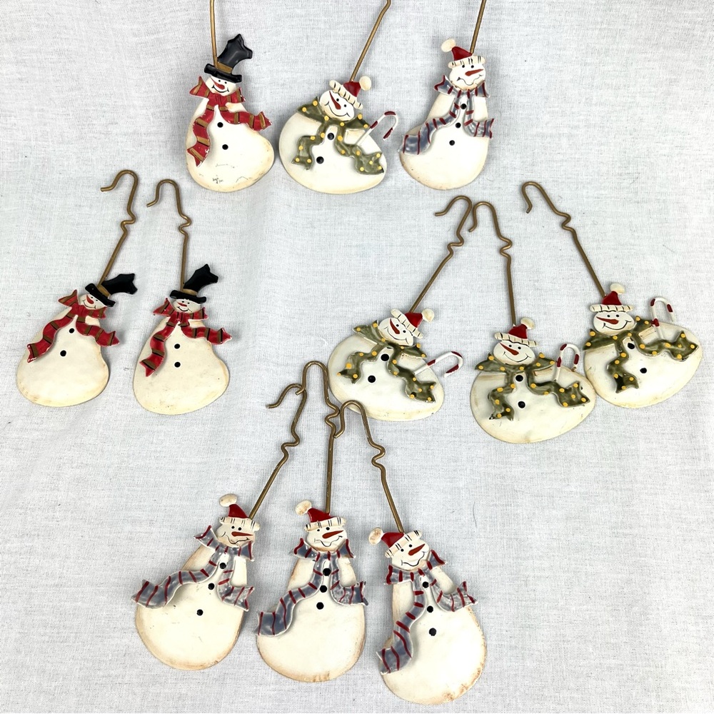 Set of 10 Flat Metal snowmen Cottage Christmas Ornaments with hangers